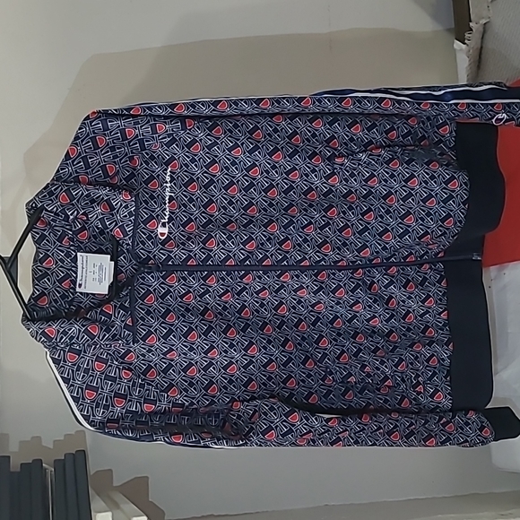 2FOR$40 Champion track jacket - Picture 3 of 7